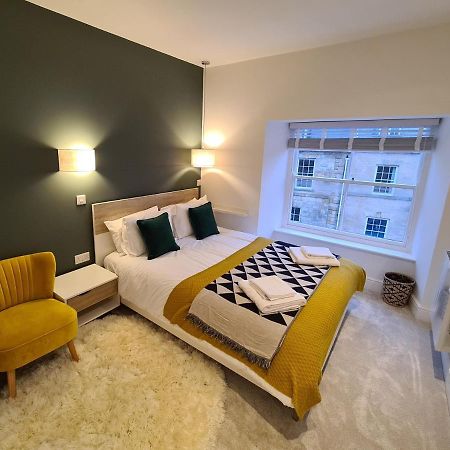 The Taylor Suite - Stunning 2-Ensuite Beds, Cathedral View Roof Garden Truro Extérieur photo