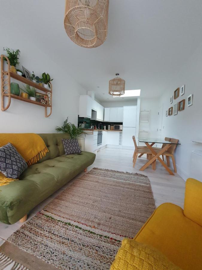 The Taylor Suite - Stunning 2-Ensuite Beds, Cathedral View Roof Garden Truro Extérieur photo