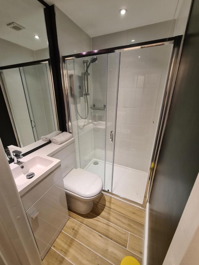 The Taylor Suite - Stunning 2-Ensuite Beds, Cathedral View Roof Garden Truro Extérieur photo